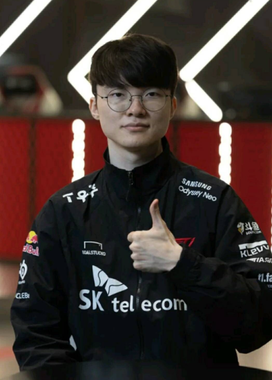 농구보면서 화내지말고 좀만 참어 이것들아
