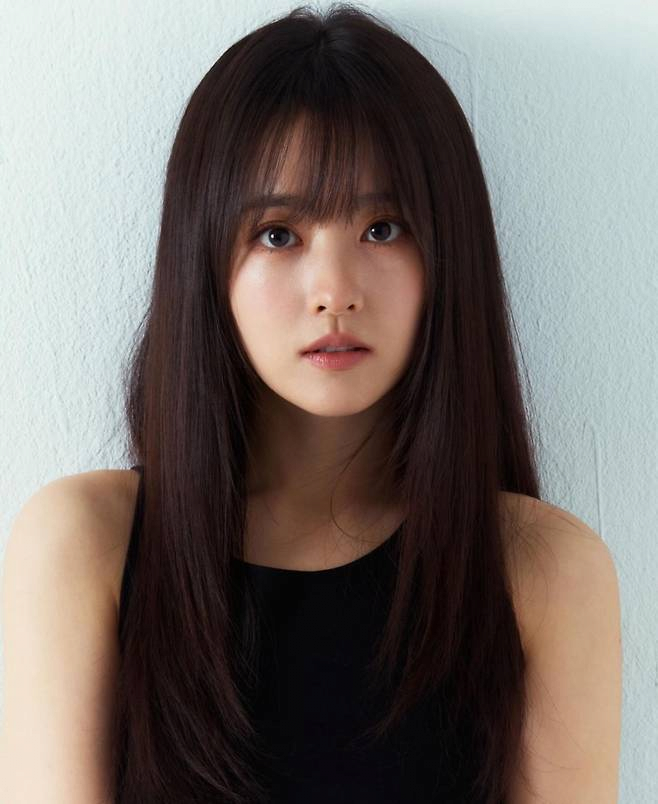 좋아하는 여친 헤어스타일? 단발 vs 생머리 vs 포니테일 vs 펌