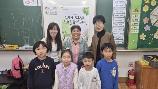 늦게라도 배우면 늦지 않았다   71세 할머니, 초등학교 입학