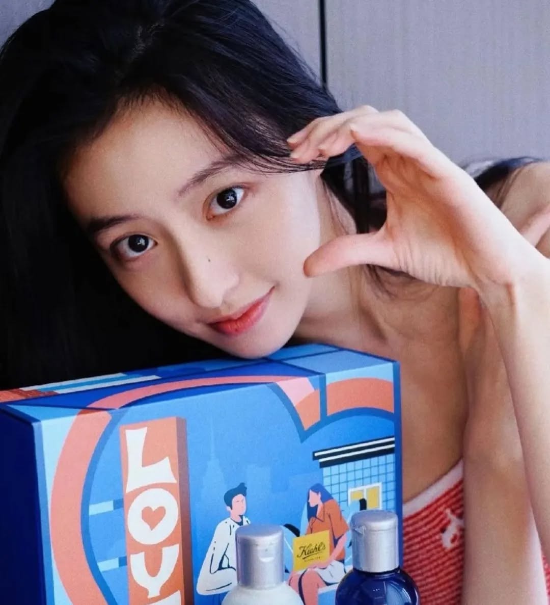 배우 김지원 비슷하게 생긴 중국 여자배우