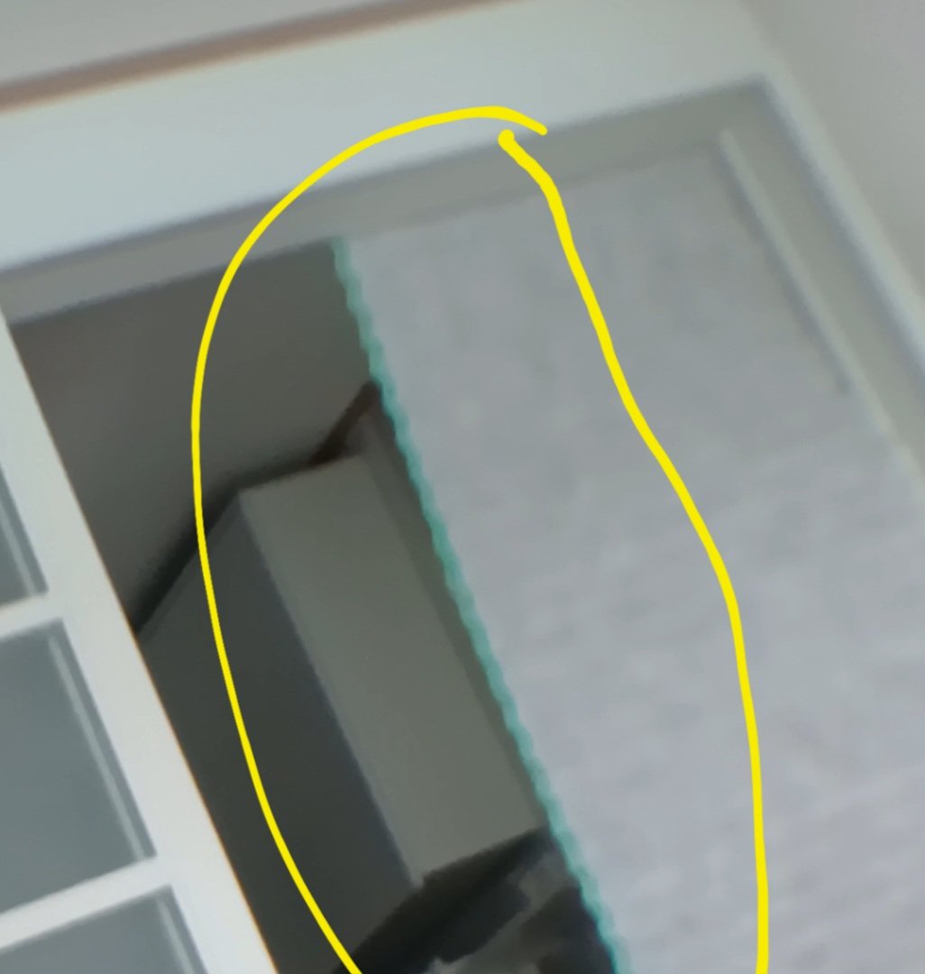 님들 이거 무슨 색으로 보임?