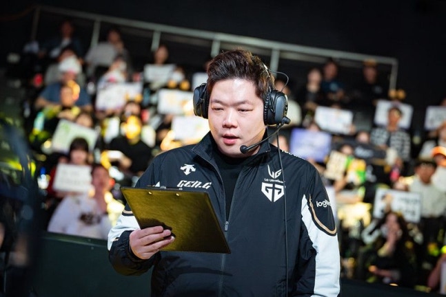 젠지 김정수 감독 7월 강행군 이겨내고 우승까지 간다