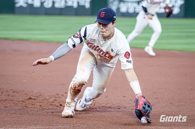 포지션 가리지 않는 헌신 고승민 롯데 상위권 원동력 되다