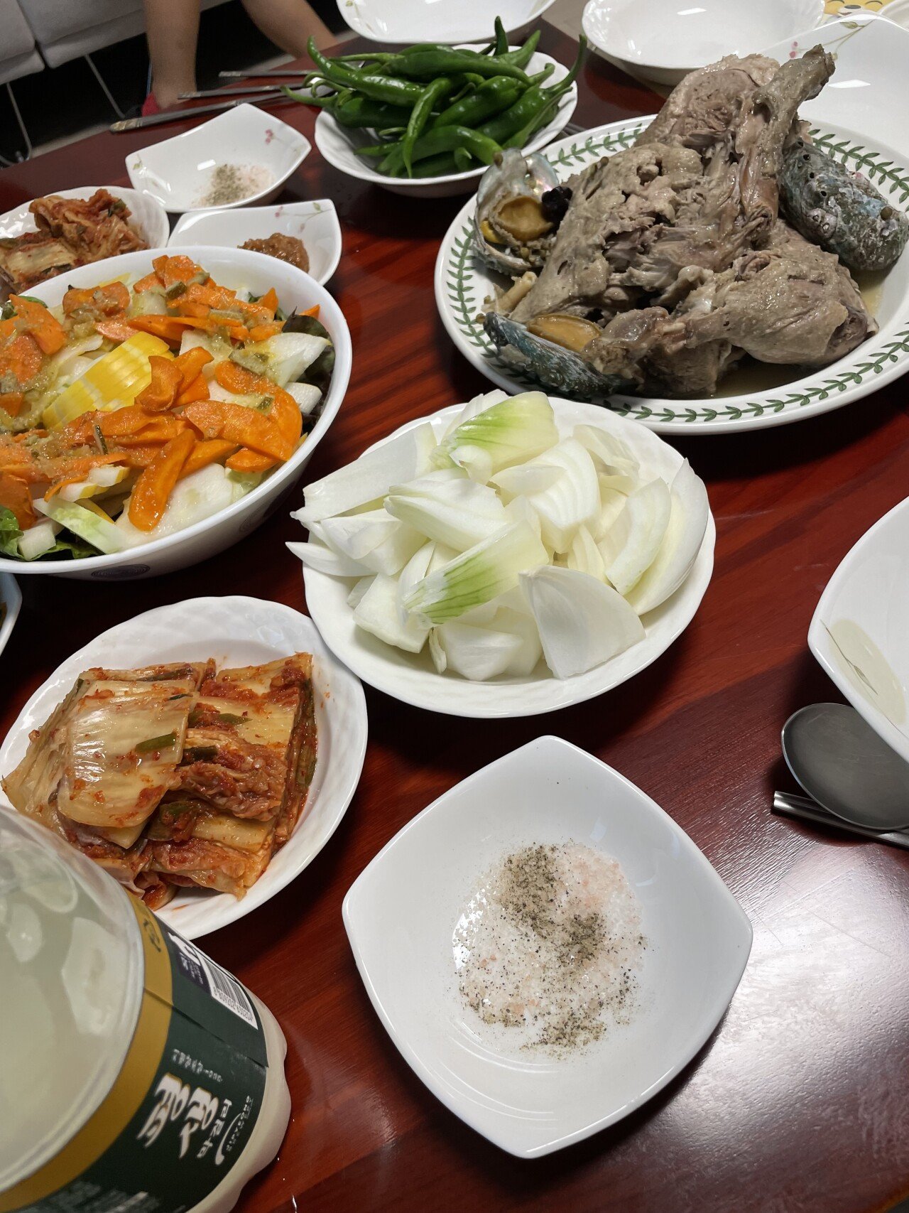 도배꾼 오늘 점심 비냉