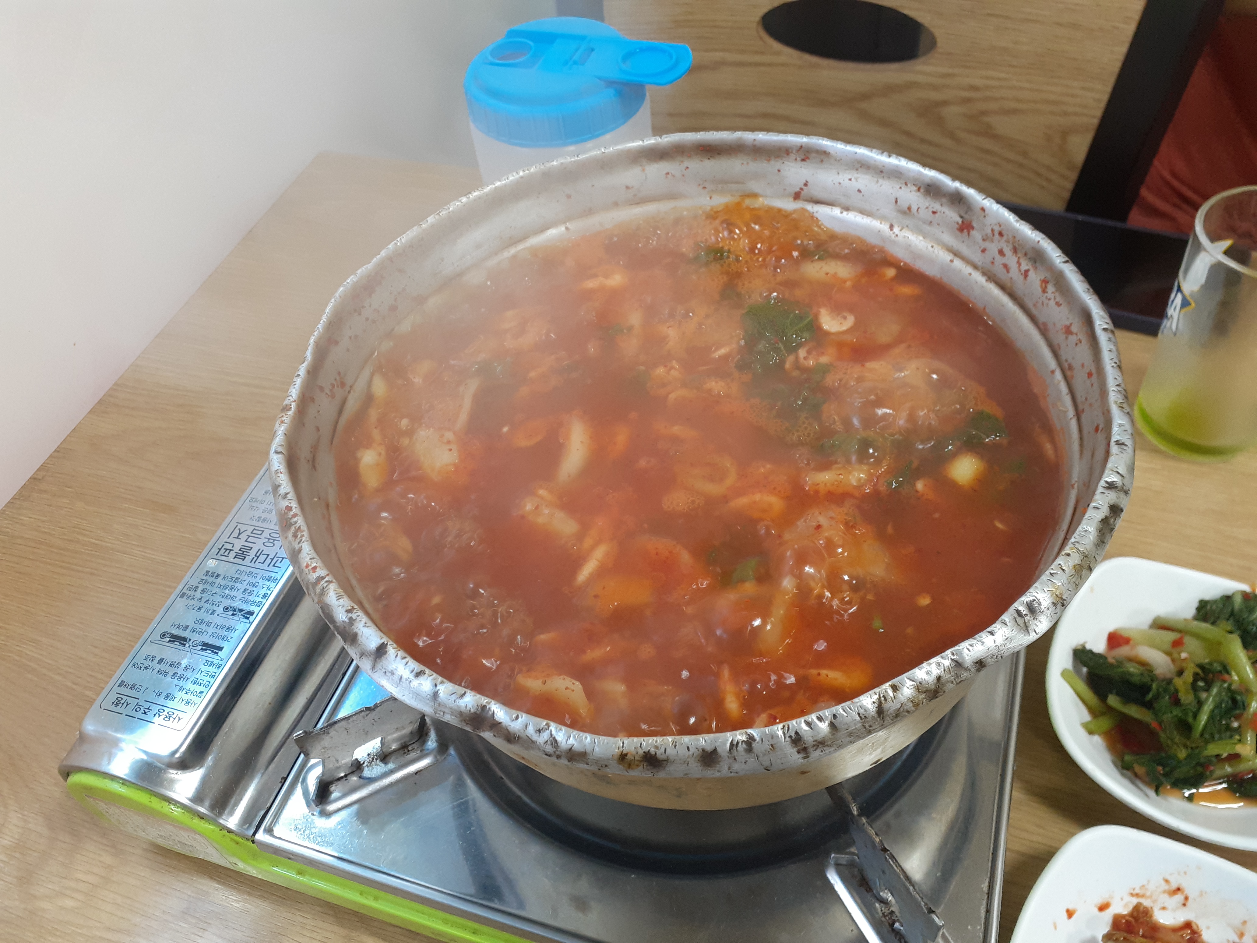 오늘은 민물새우탕으로