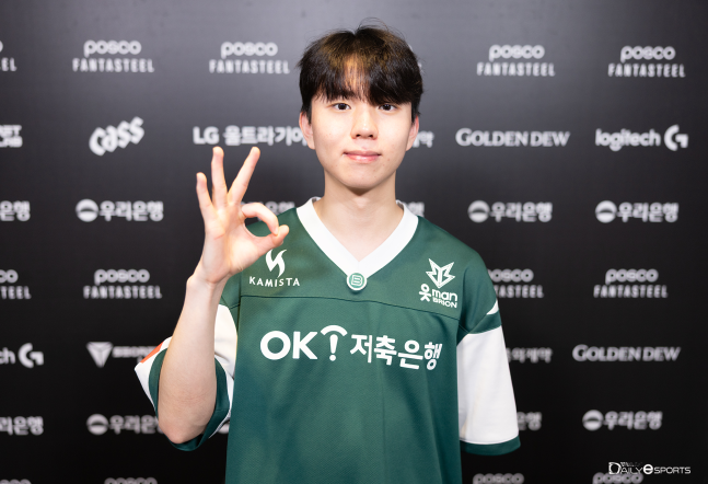 모건 감독님과의 대화 자체가 재미있어요