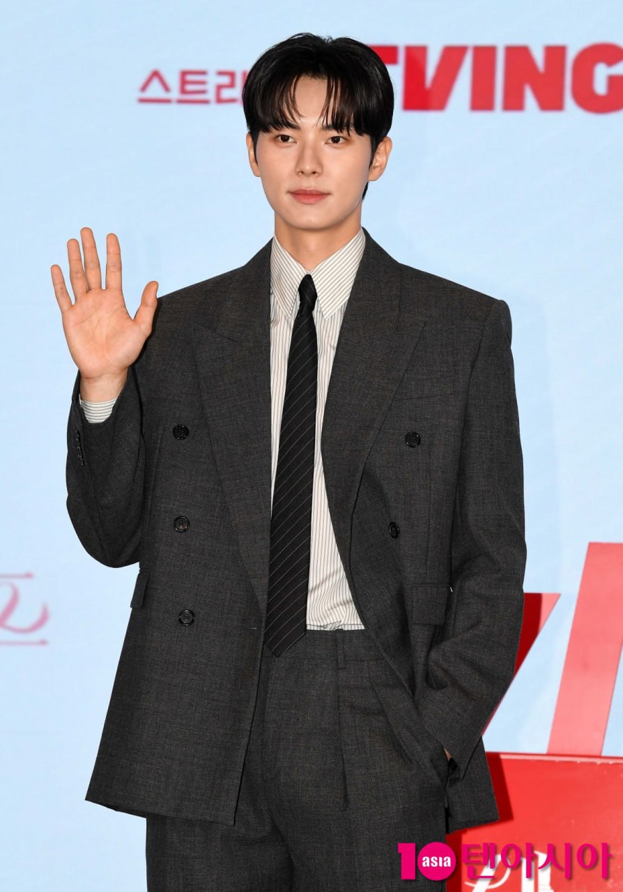 유나와 이채민 드라마 셰프의 폭군 제작발표회 참석