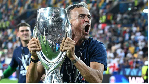 PSG, 극적인 반전으로 슈퍼컵 제패, 엔리케 80분간 우승 자격 없었다