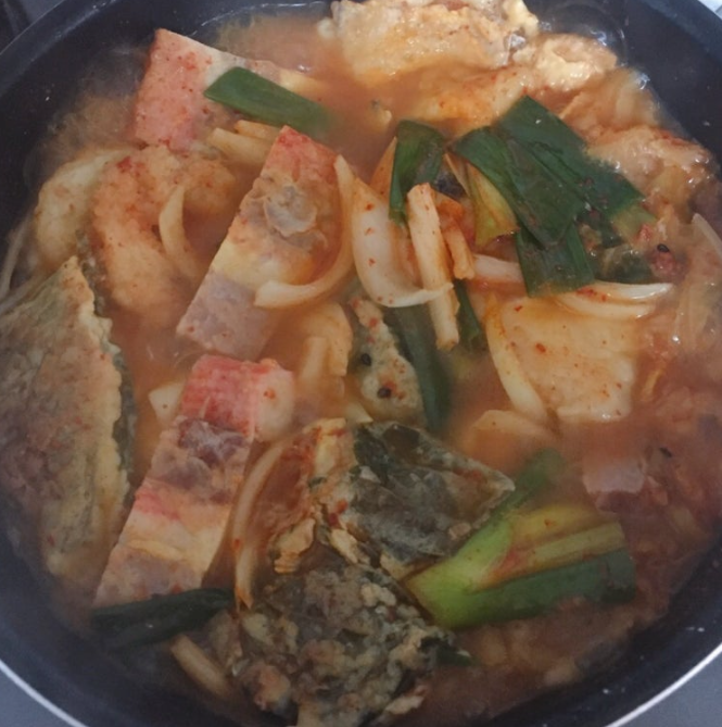 갱시기보단 거지찌게지~~~ 거지찌게 아는사람??? ㅋㅋㅋㅋ 
