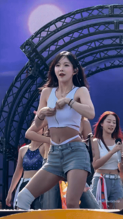 지린다 조현영 워터밤........ 눈나