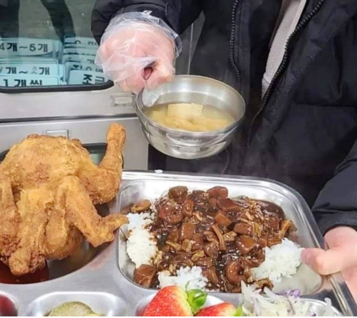 호불호 갈린다는 남고 급식 퀄리티