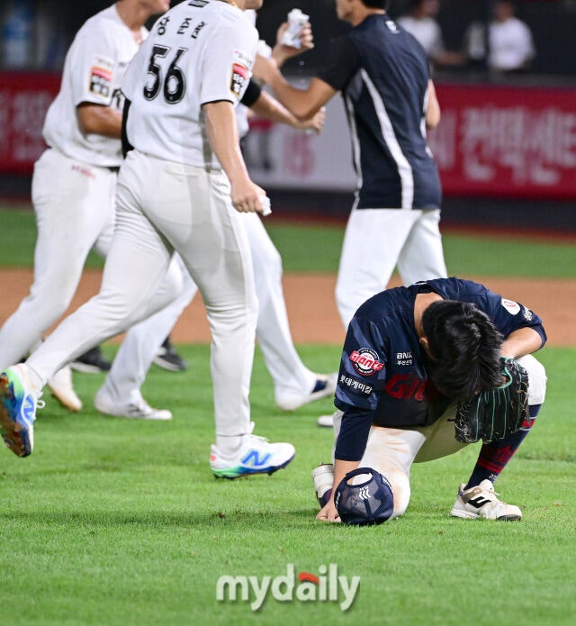 롯데 실책 퍼레이드 프로 경기력 의심