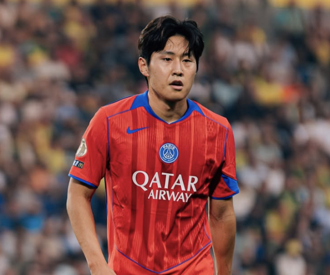 ''바르사 격파 키맨 된다'' PSG 이강인 선발 카드 꺼낸다 스페인 심장서 '메시 10번' 야말과 정면 승부 UCL 무득점 꼬리표 떼나