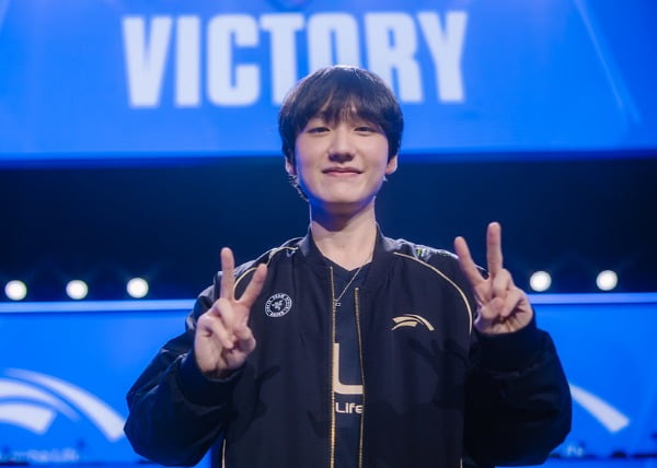 한화생명 CFO 꺾고 8강 도전