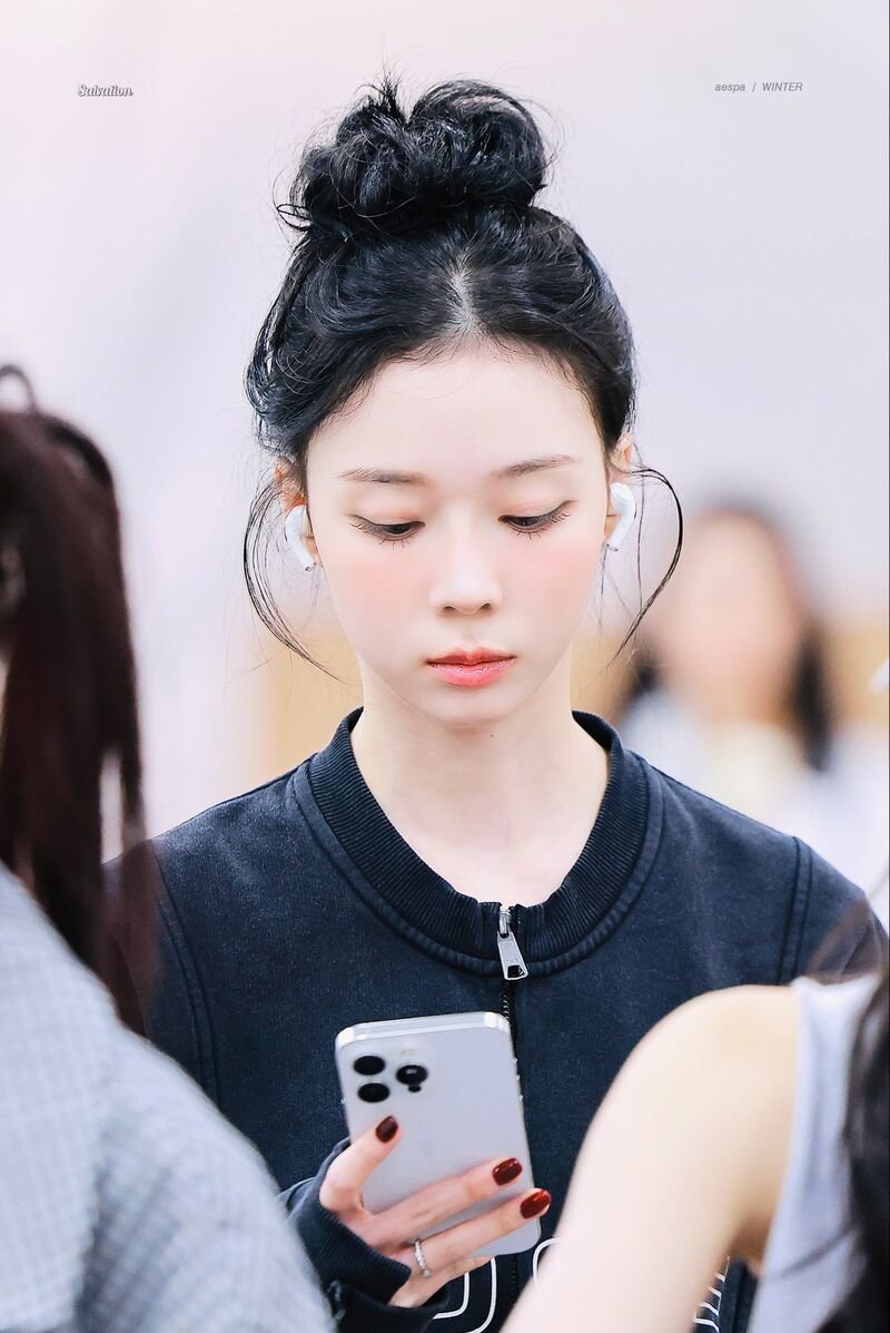 애플 기술이 얼마나 좋은데 에어팟을 저렇게 크게만들겠냐