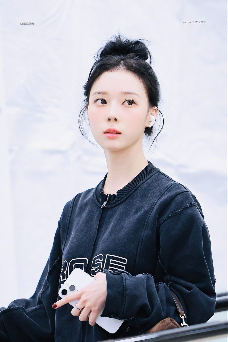 애플 기술이 얼마나 좋은데 에어팟을 저렇게 크게만들겠냐