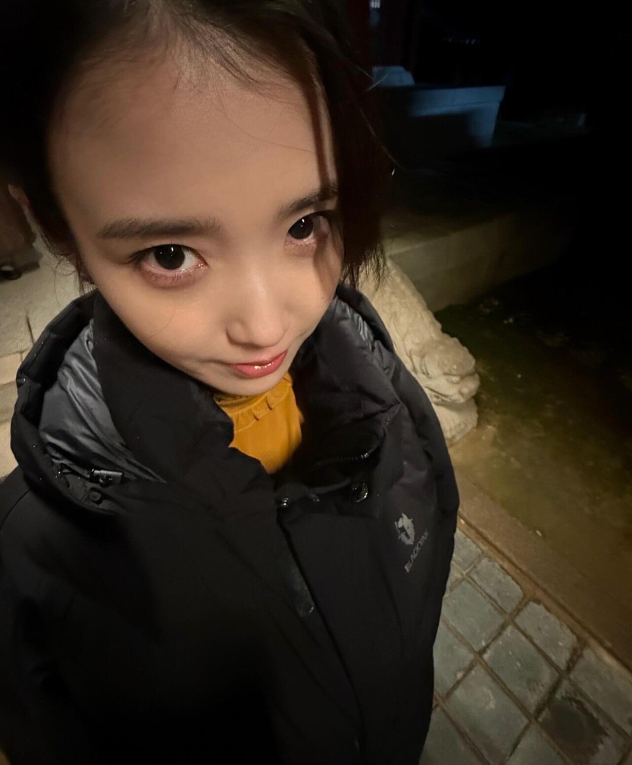 시즌그리팅 준비하는 아이유 인스타