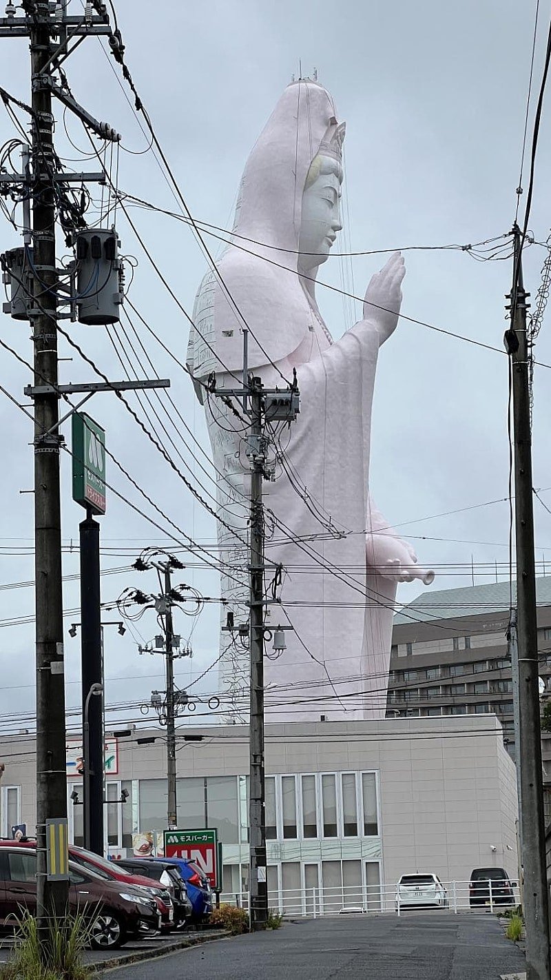 일본에 있는 초거대 불상