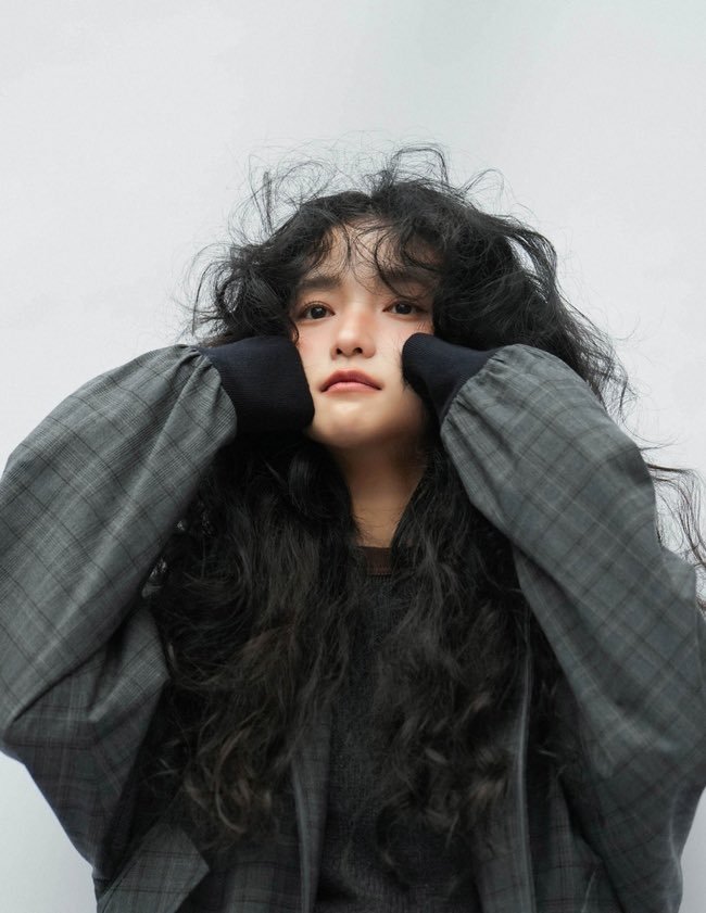 김태리 히피펌 스타일 근황