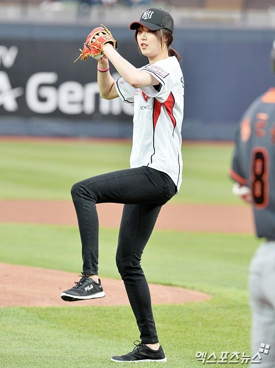 키 190cm 양효진과 키 207cm 서장훈.jpg