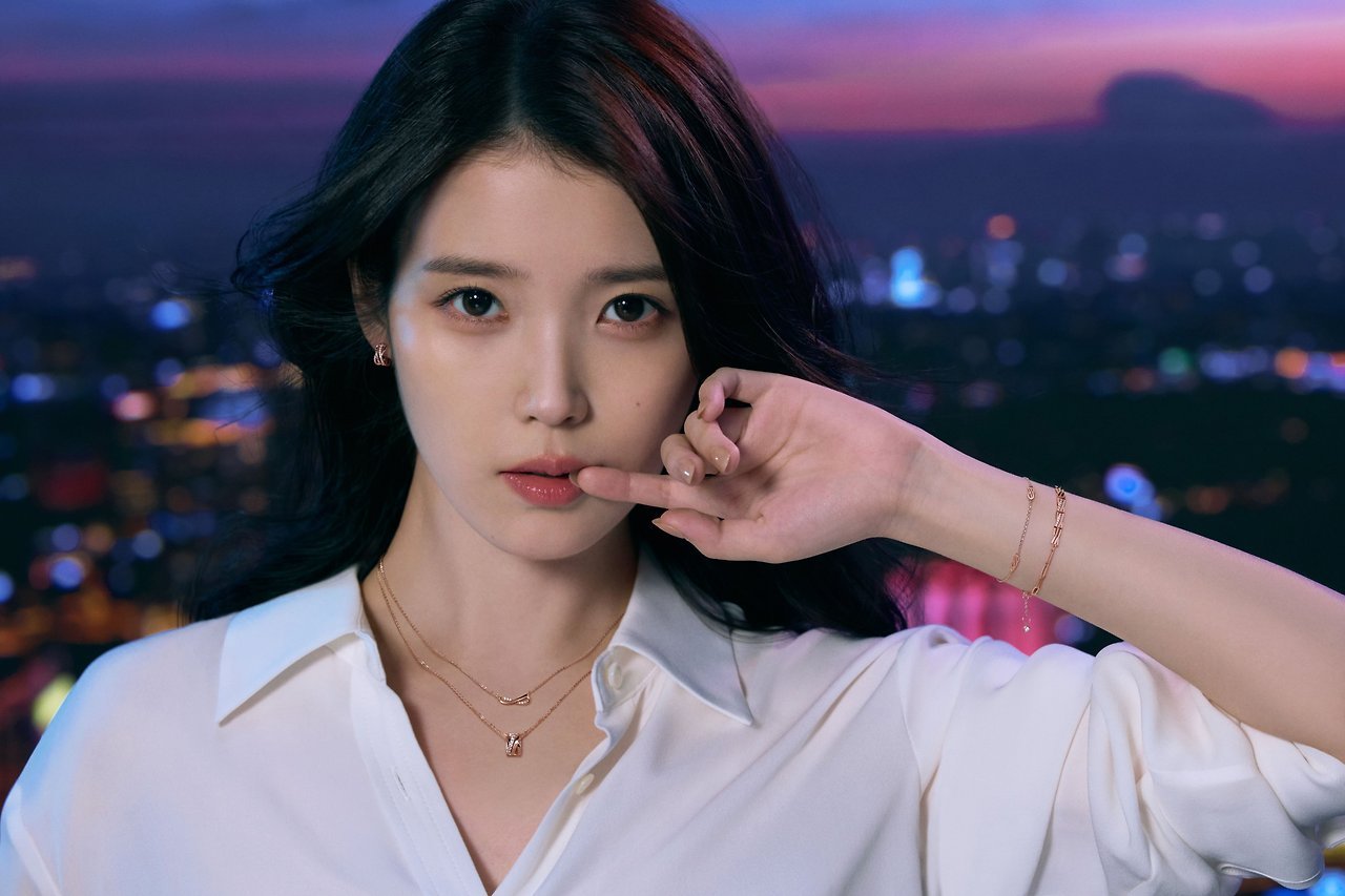 아이유 제이에스티나 화보