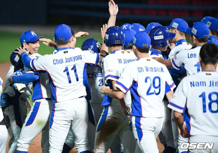 축구 국가대표 vs 야구 국가대표 몸매 비교