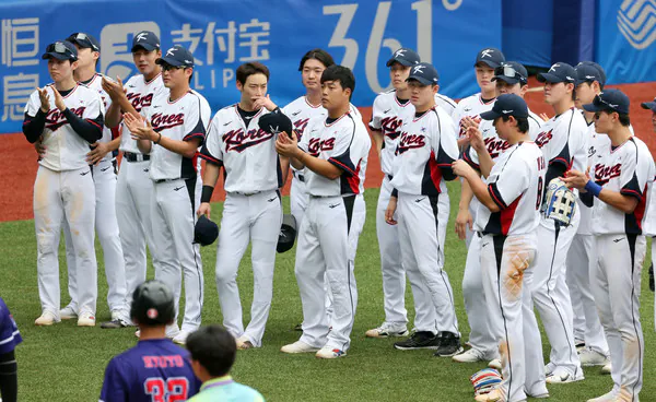 축구 국가대표 vs 야구 국가대표 몸매 비교