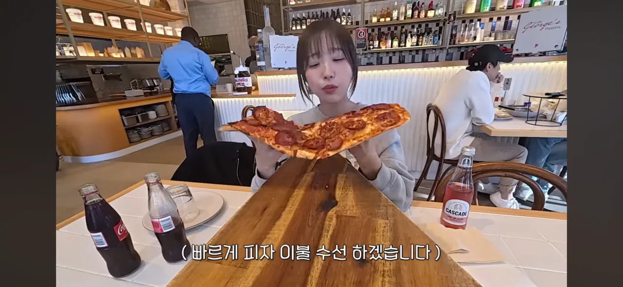피자 두조각도 못먹는 쯔양
