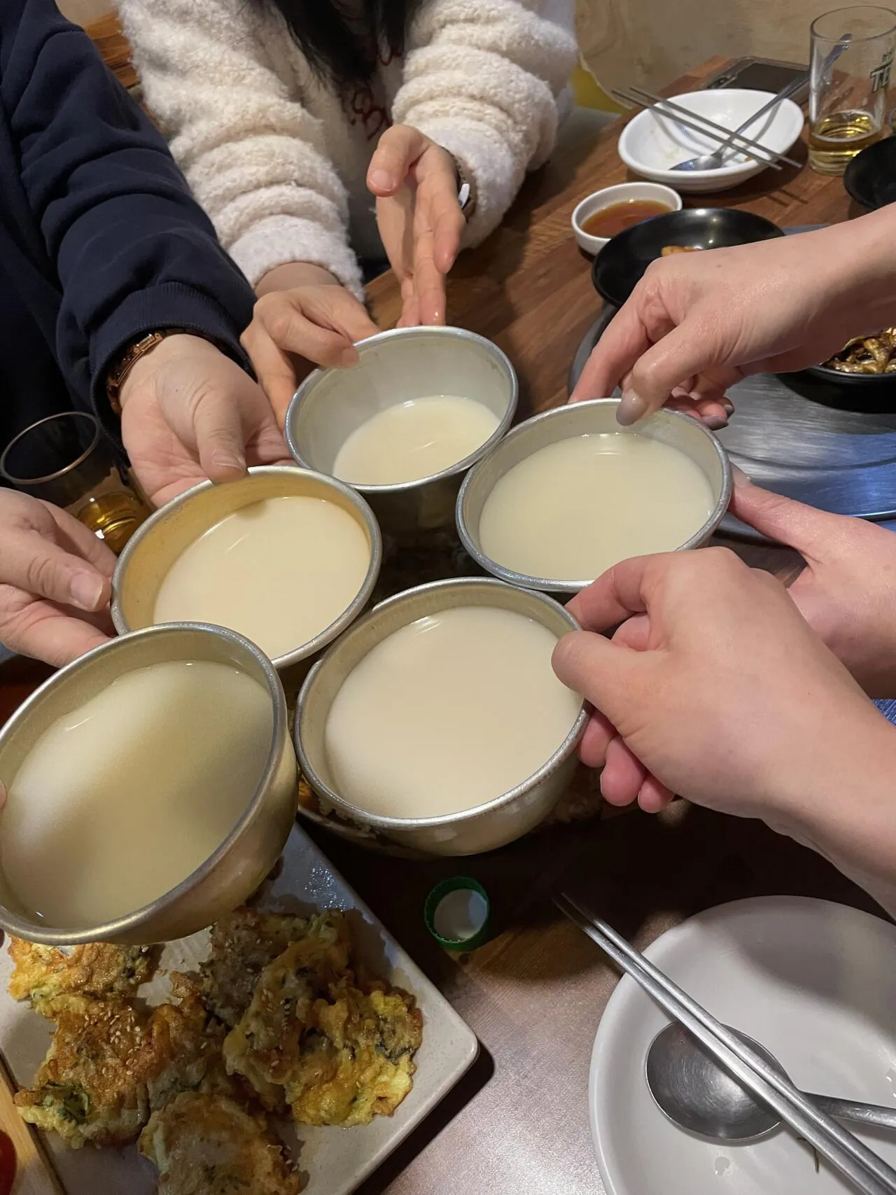 금요일 오후 세 시, 전집에서 시작한 낮술