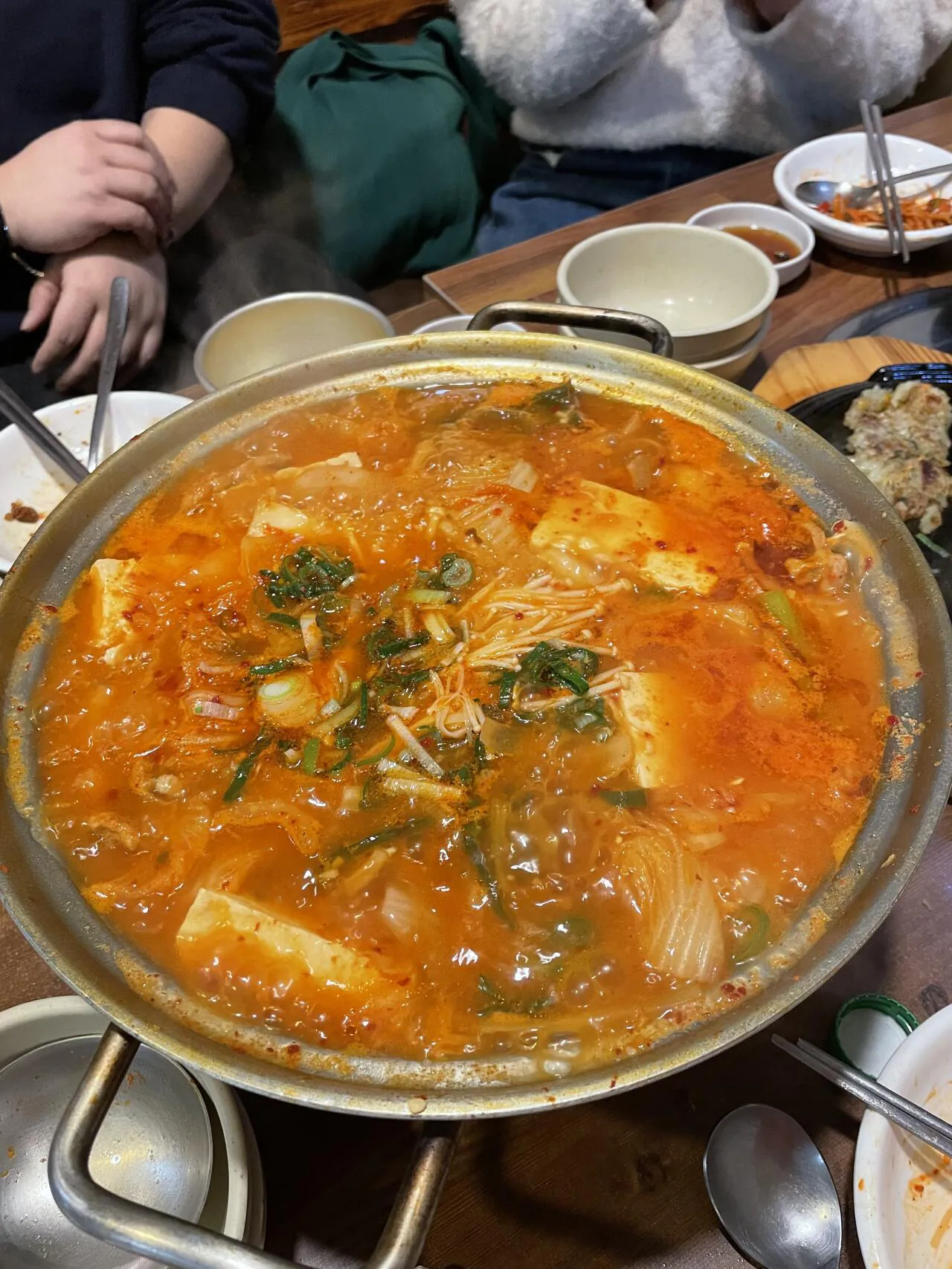 금요일 오후 세 시, 전집에서 시작한 낮술