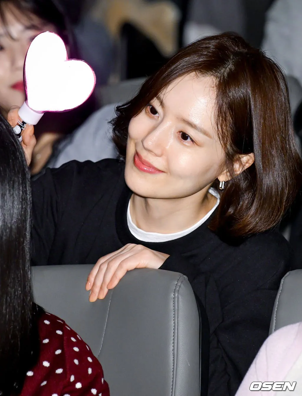 문채원