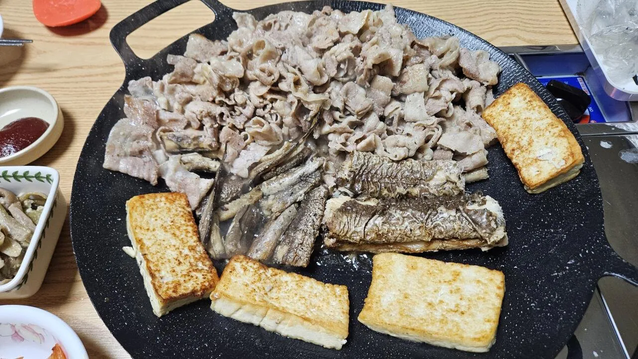 저녁 대패삼겹에 한잔