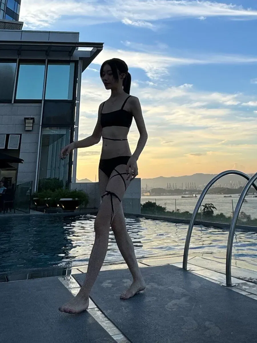 호불호 갈리는 슬렌더몸매