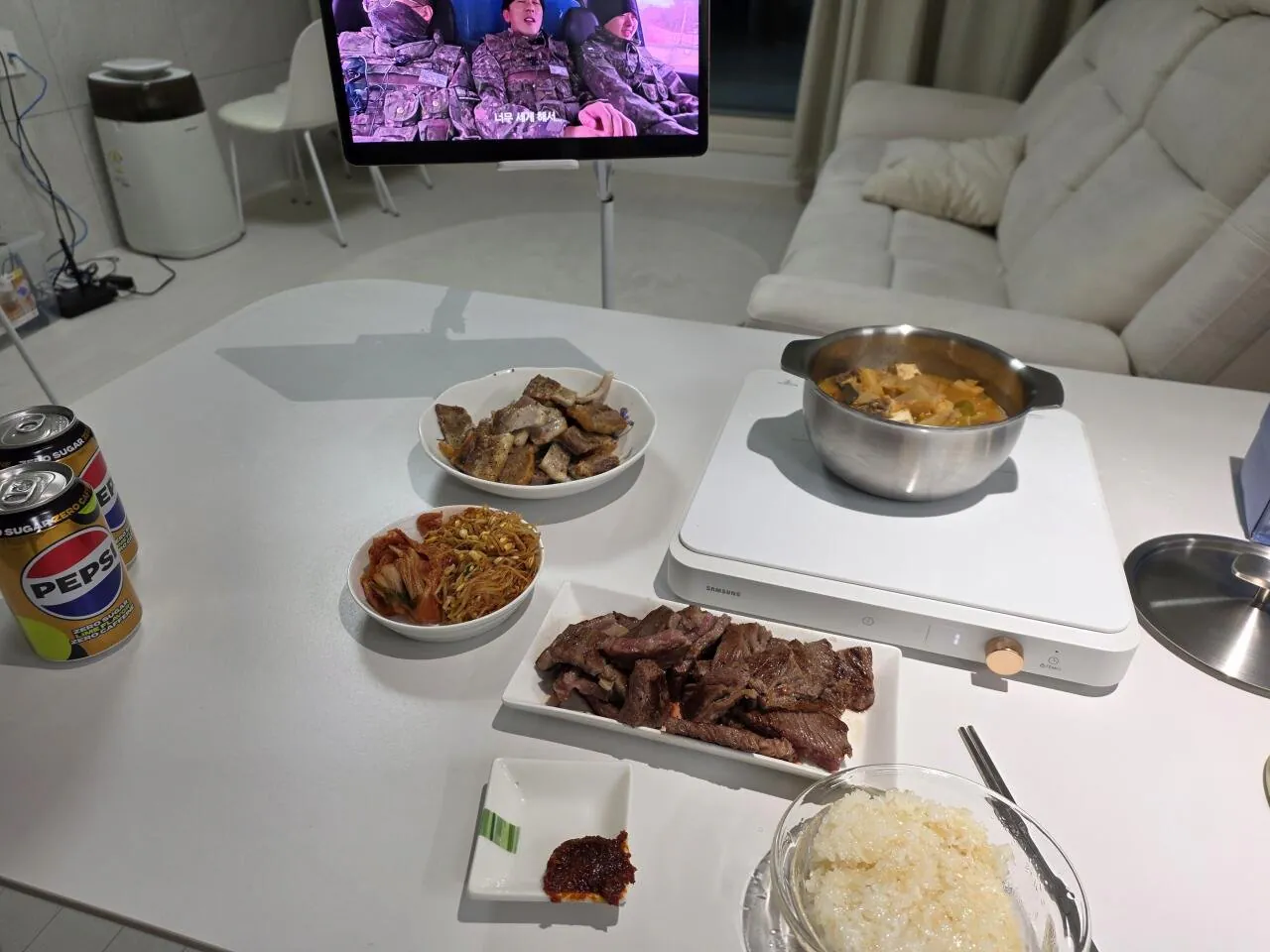 오늘도 또 혼밥이네