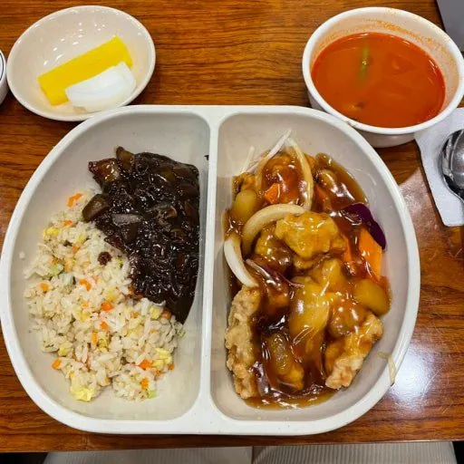 다음중 pc방에서 먹었을때 가장 맛있는 음식은