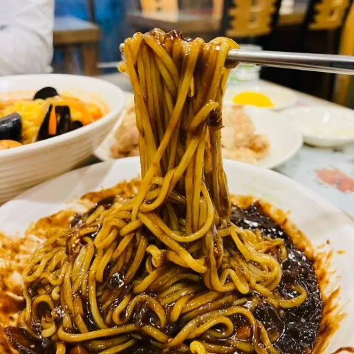 다음중 pc방에서 먹었을때 가장 맛있는 음식은