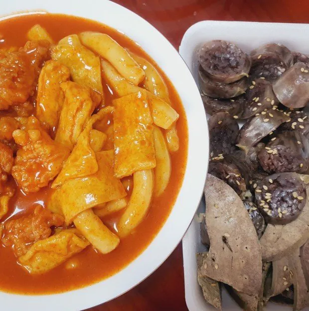다음중 pc방에서 먹었을때 가장 맛있는 음식은